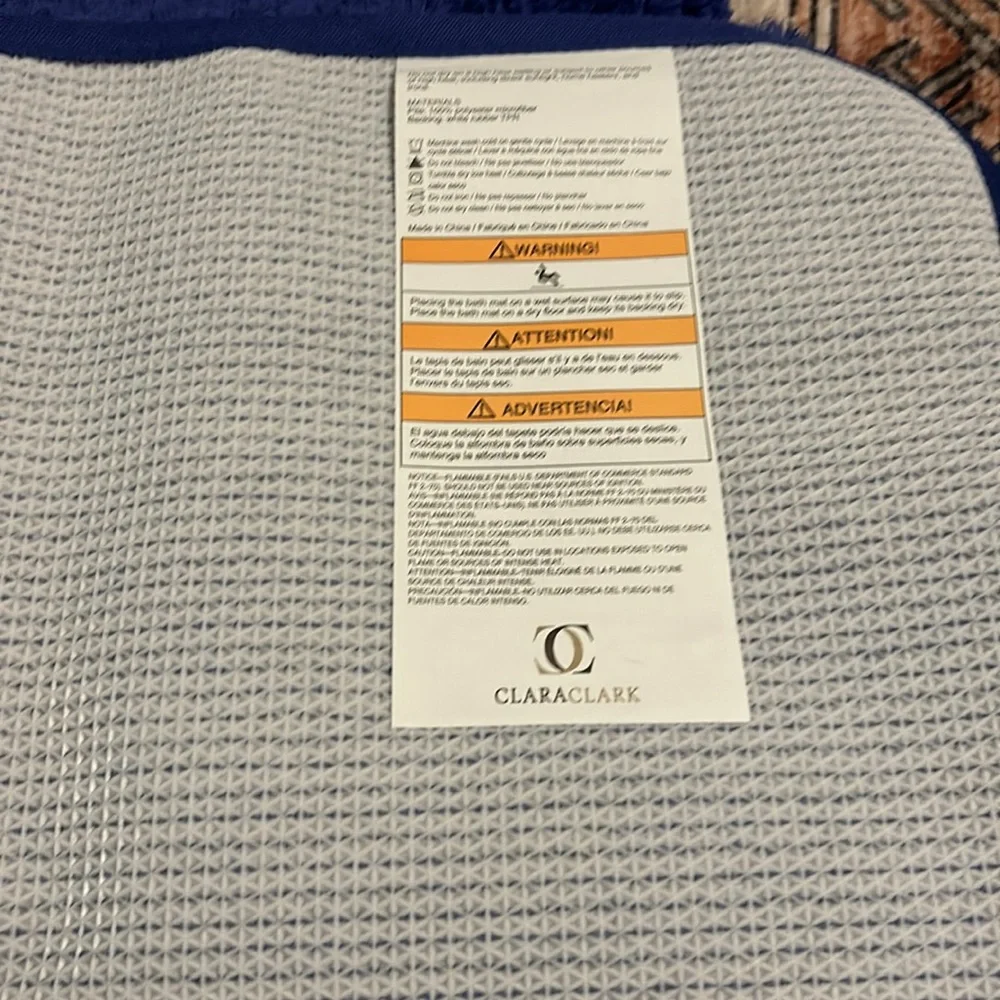 NWT Clara Clark bath mat